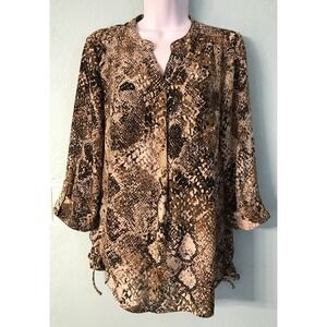Roz & Ali Top Womens M Brown Animal Print V Neck Roll-Tab 3/4 Sleeve Officecore
